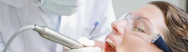 Ward Off The Dental Problems By Paying Visit The Dentist