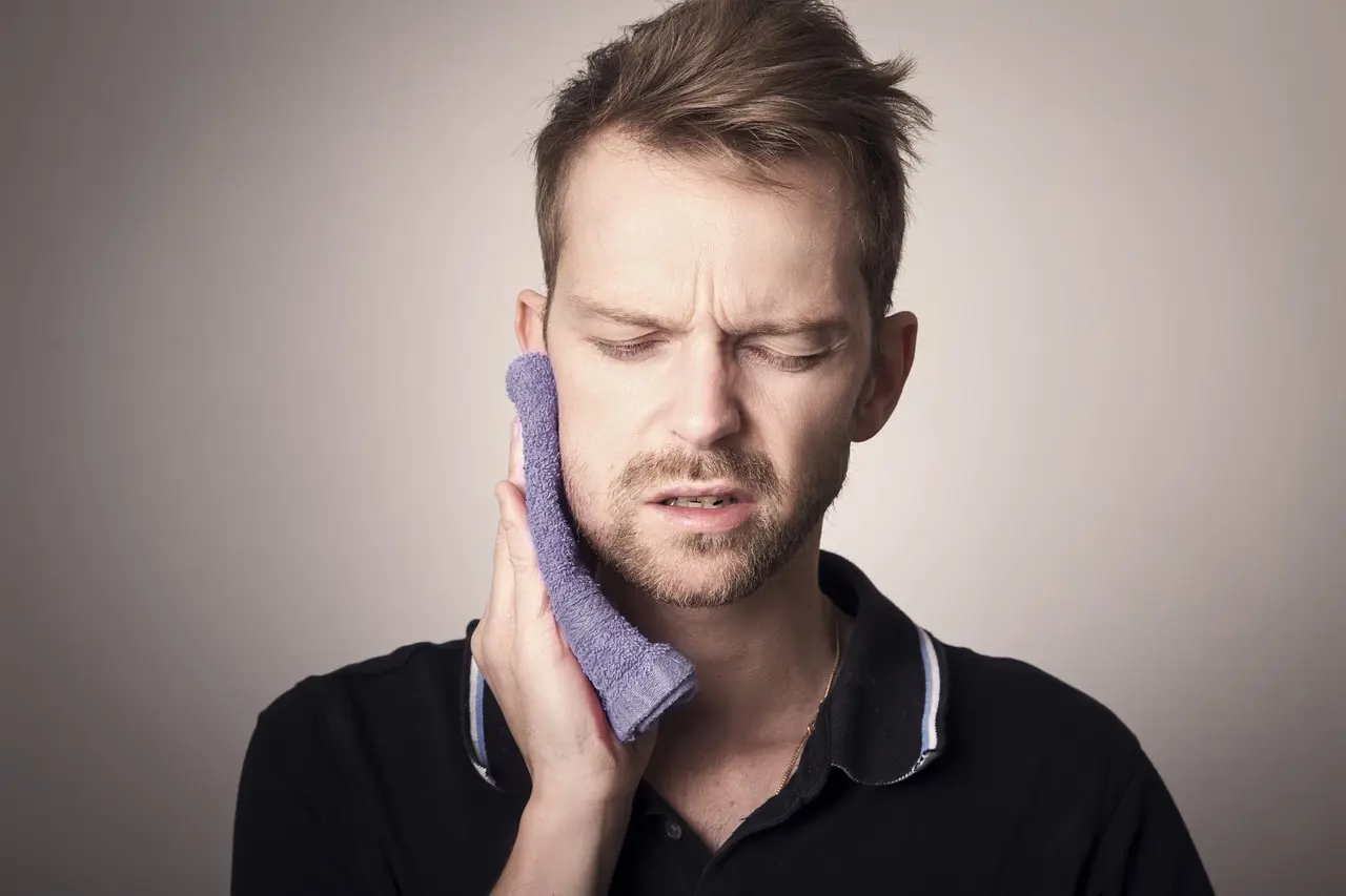 Gum Abscess: Causes, Symptoms, and Treatment