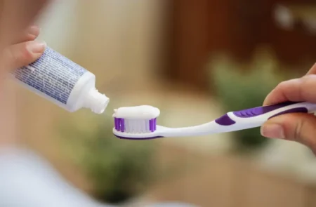 How to Choose the Right Toothpaste for Your Teeth